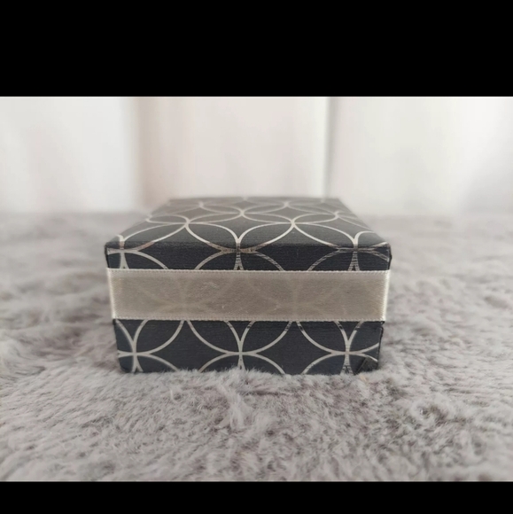 CITY ROX Cubic Zirconia Halo Heart Pendant Necklace new in box - Picture 9 of 9